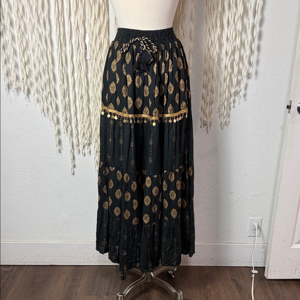 Papa Pia Black and Gold Embellished Elastic and Drawstring Waist Tiered Midi O/S